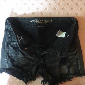 American eagle distressed midi shorts size 4